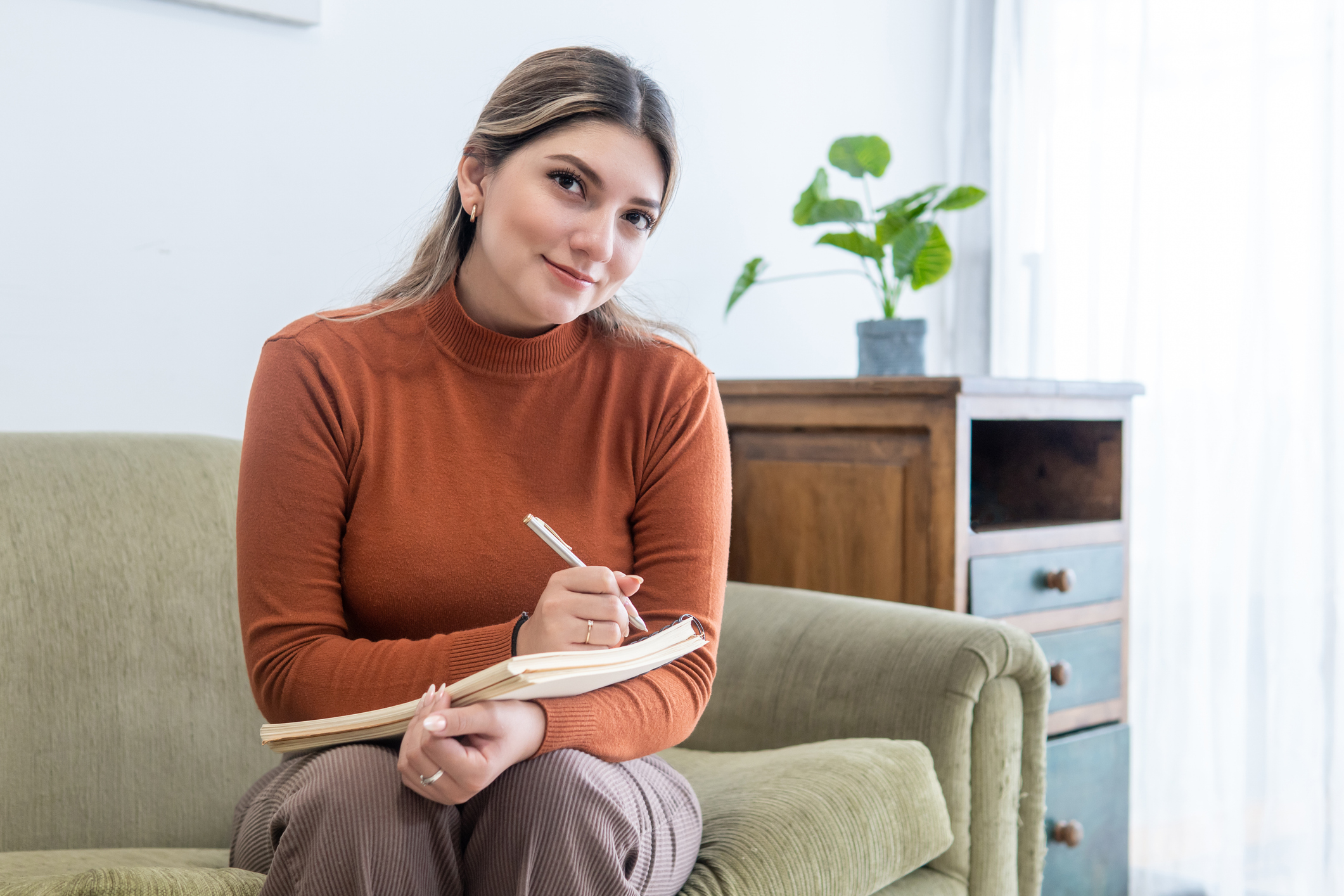 Psychologist supporting a patient in a calm setting