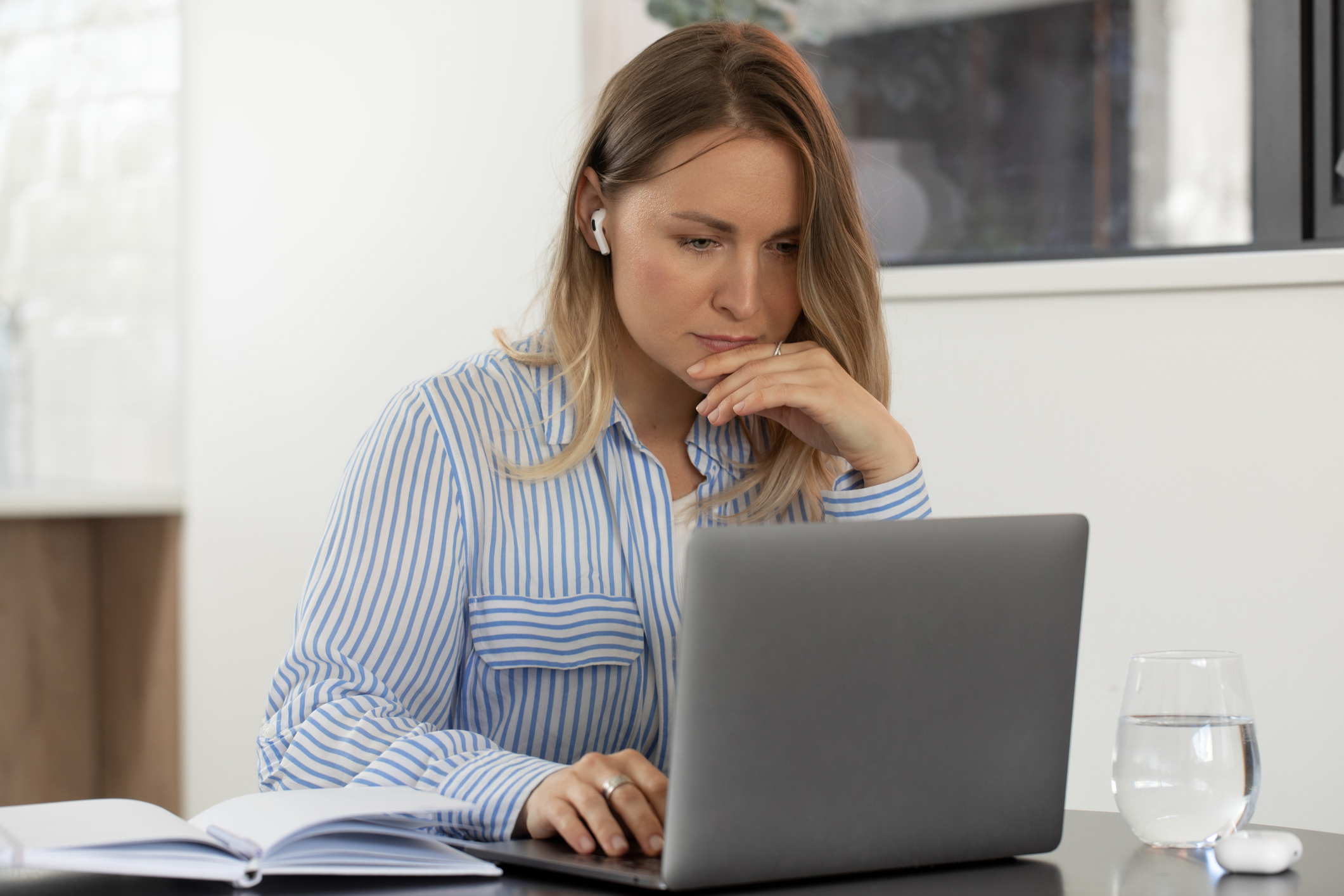 Entrepreneur using structured ADHD coaching support while working